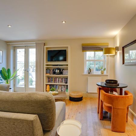 Garden Stable At Hallsteads: Luxury Stone Cottage, With Parking Alnmouth Exterior photo
