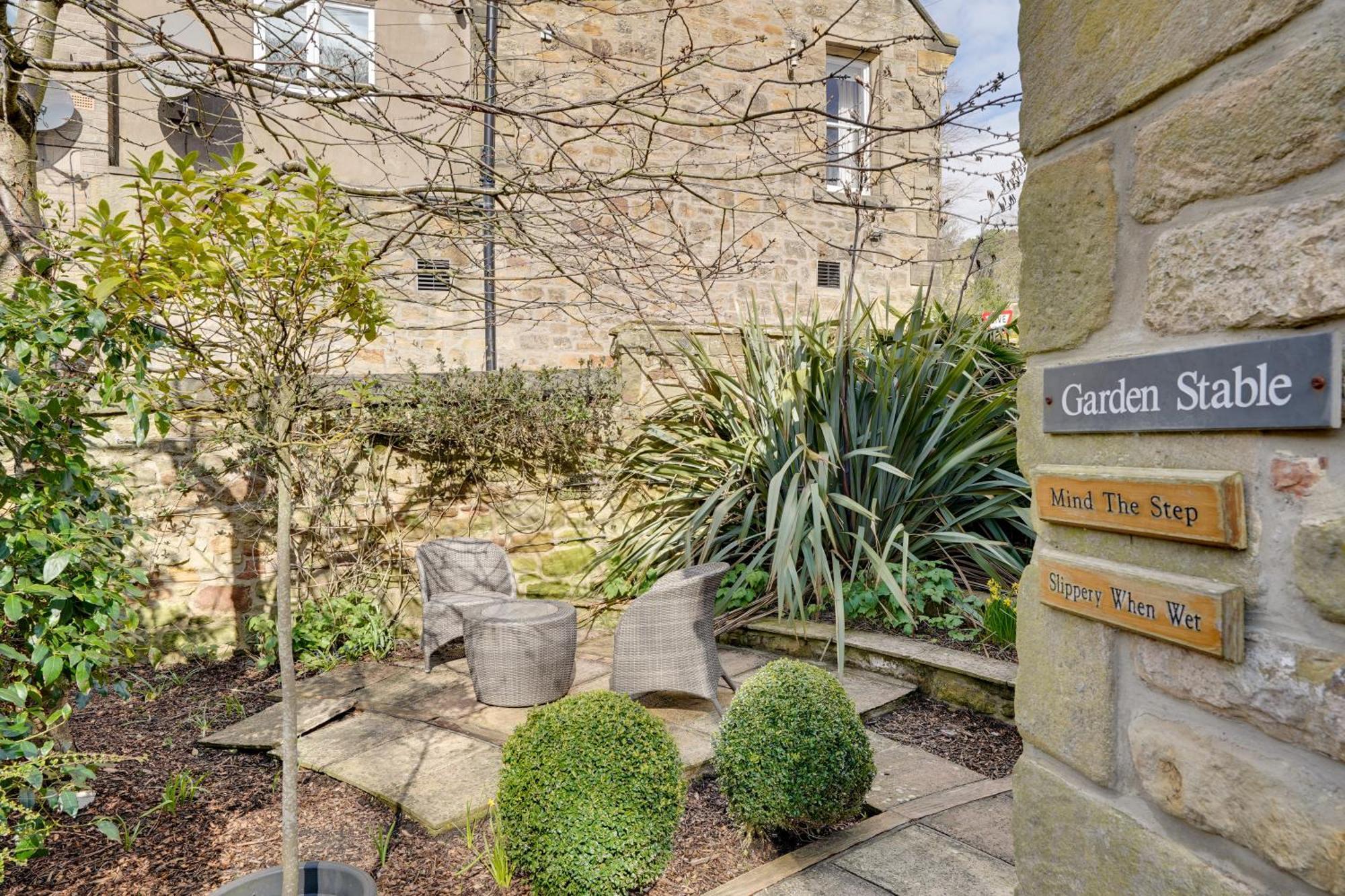 Garden Stable At Hallsteads: Luxury Stone Cottage, With Parking Alnmouth Exterior photo