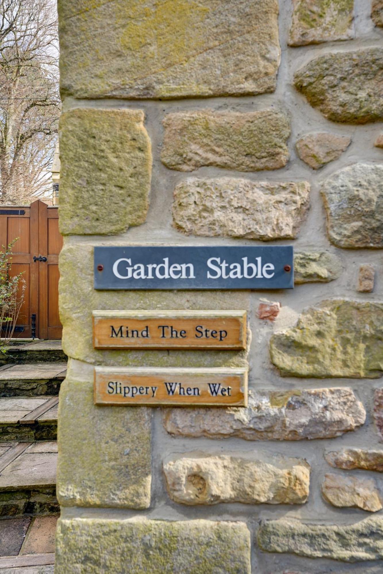 Garden Stable At Hallsteads: Luxury Stone Cottage, With Parking Alnmouth Exterior photo